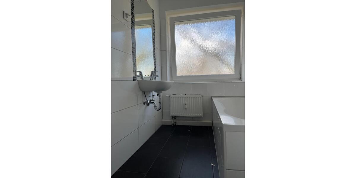 Etagenwohnung Wuppertal Gemarkung Vohwinkel - 4 Zimmer, 90 m&sup2;, 810&euro; | Angebot:24861994