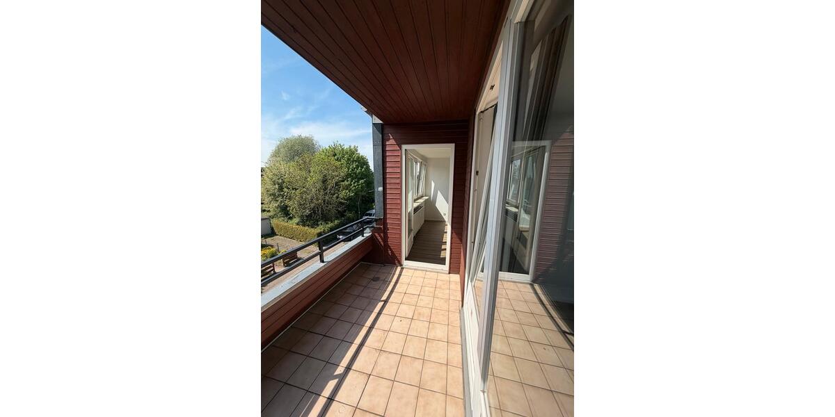 Dachgeschoßwohnung Kölln-Reisiek Reisiek - 3 Zimmer, 70 m&sup2;, 1.302&euro; | Angebot:26414331