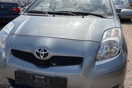 Toyota Yaris 191.800 km 1.550 € Ochtendung 56299