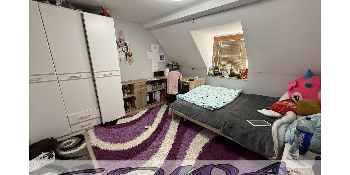 Modernisiertes Einfamilienhaus in Wellheim mit Nebenräumen und Carport - Ein Objekt von Ihrem Immobilienpartner SOWA Immobilien und Finanzen - Einfamilienhaus Wellheim | Angebot:27109249