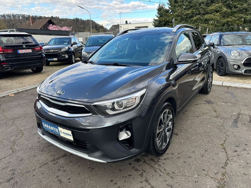 Kia Stonic 140.000 km 9.900 € Merzig 66663
