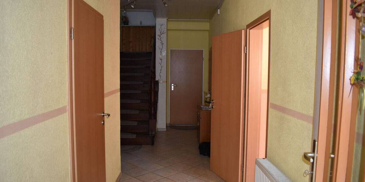 Bauernhaus, Landhaus Kohren-Sahlis Dolsenhain - 7 Zimmer, 198 m&sup2;, 298.000&euro; | Angebot:26246017