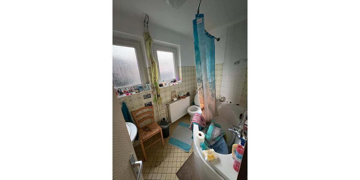 Erdgeschosswohnung, Mehrfamilienhaus 3 zimmer