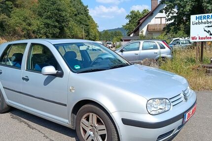 VW Golf 210.000 km 2.000 &euro; Zell a.H. 77736