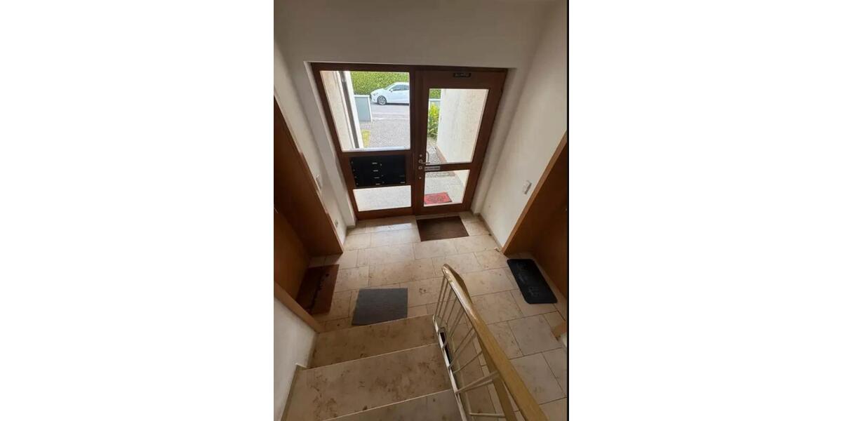 3-Zimmer-Wohnung mit Balkon, Stellplatz & Einbauküche 3 zimmer