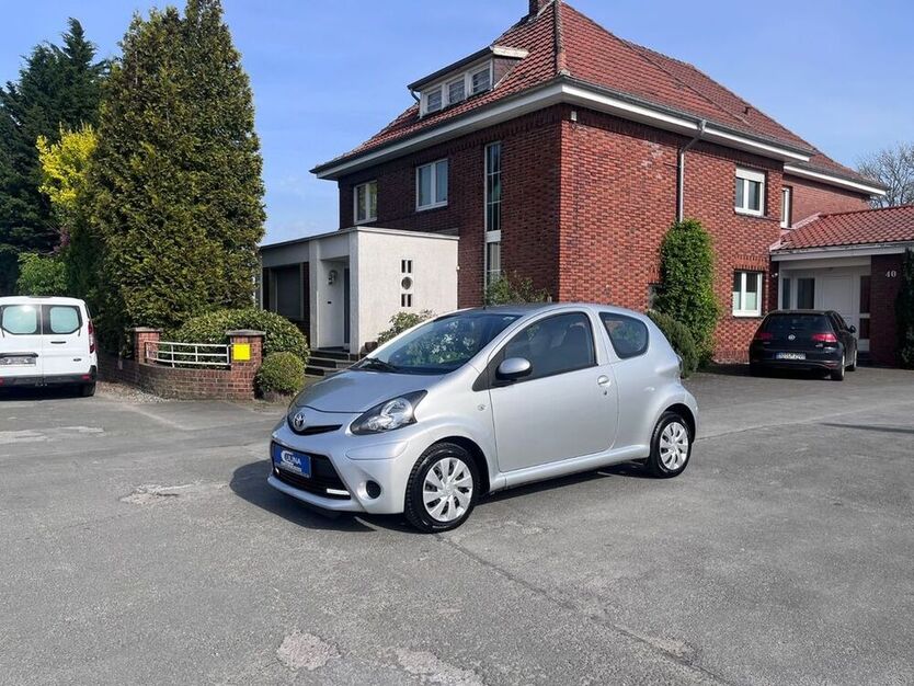 Aygo (X)