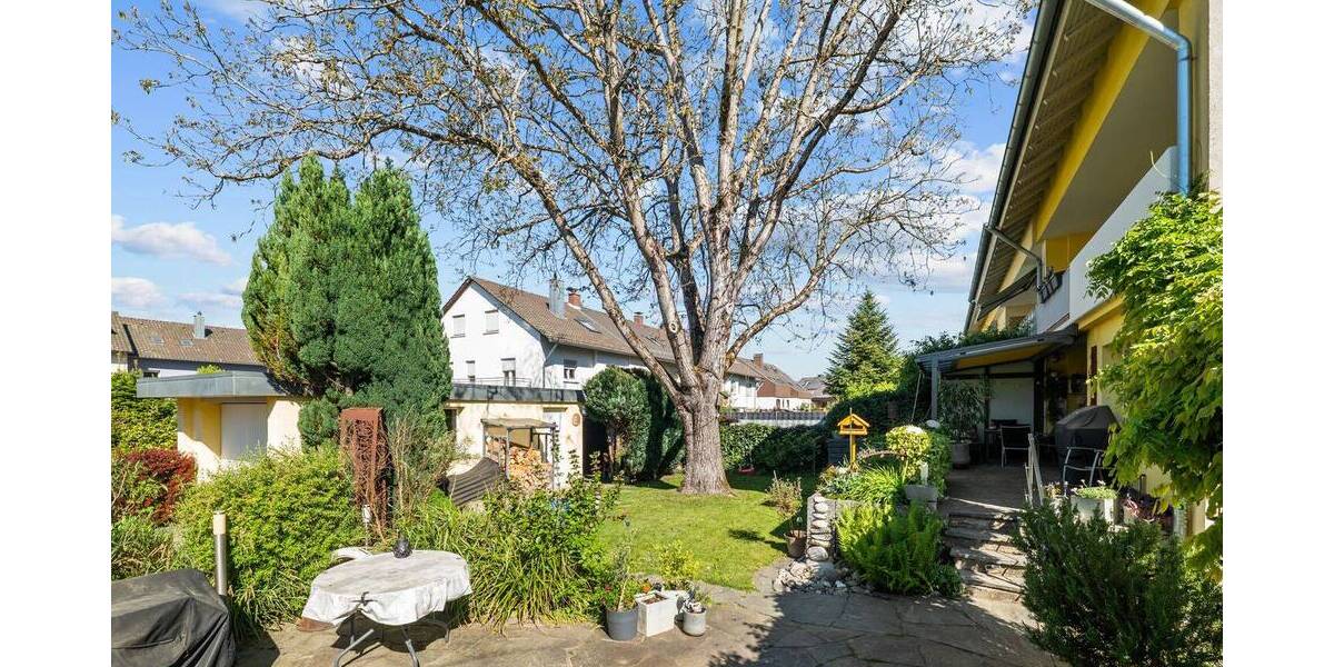 Reihenendhaus Kirchzarten - 7 Zimmer, 167 m&sup2;, 919.000&euro; | Angebot:26686413