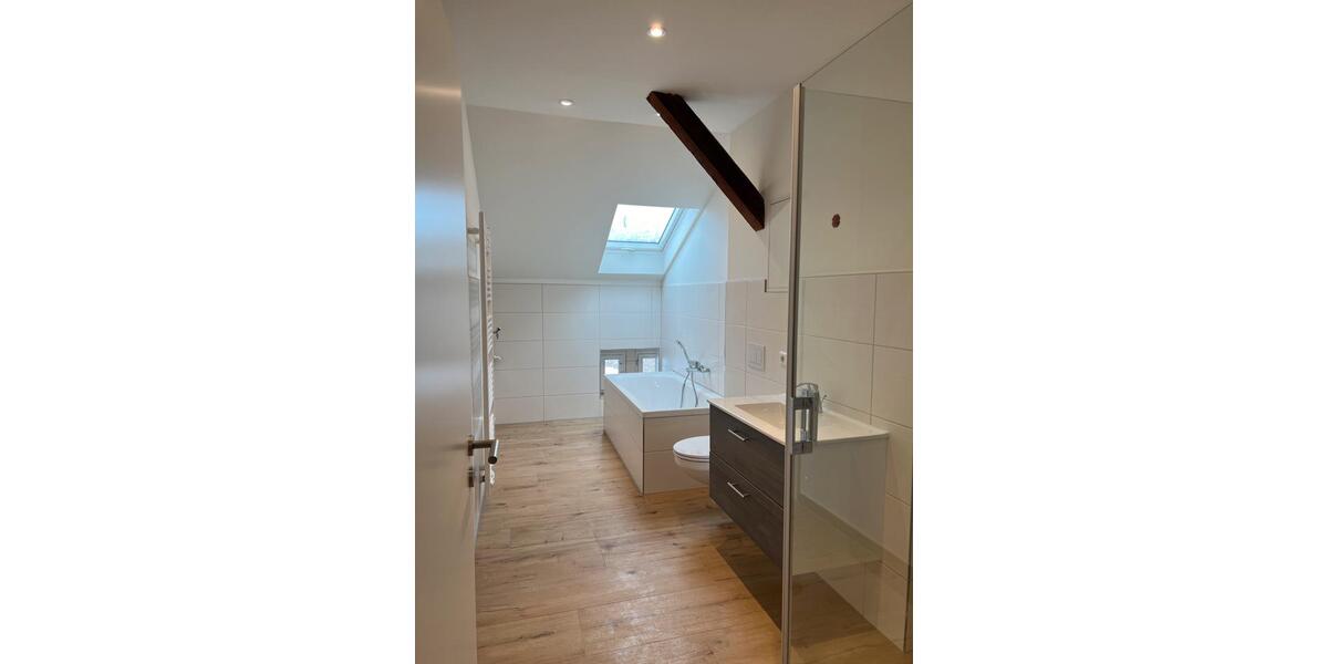 4-Raum-Dachgeschoss-Wohnung im Bahnhof Sohland 4 zimmer