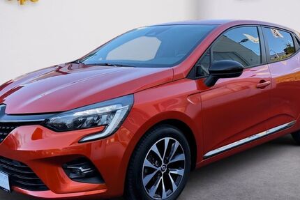 Renault Clio 14.041 km 13.990 &euro; Wenden 57482