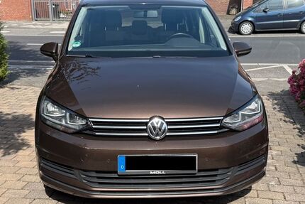 VW Touran 141.972 km 11.990 &euro; Mönchengladbach 41169