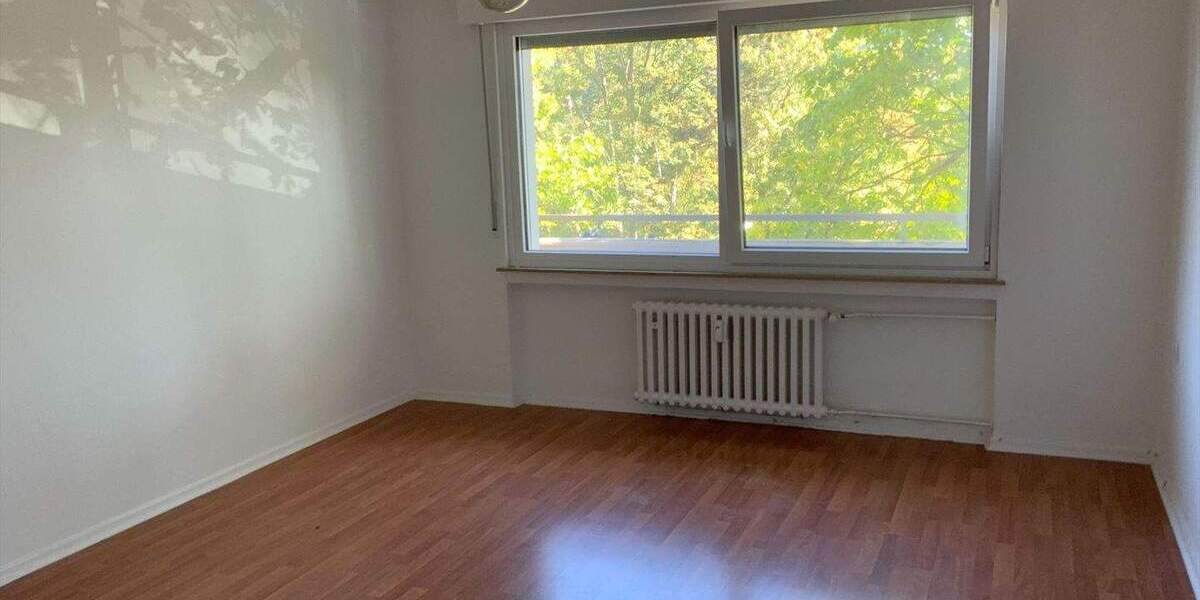 Etagenwohnung Wiesbaden Klarenthal - 3 Zimmer, 106 m&sup2;, 1.130&euro; | Angebot:24779986