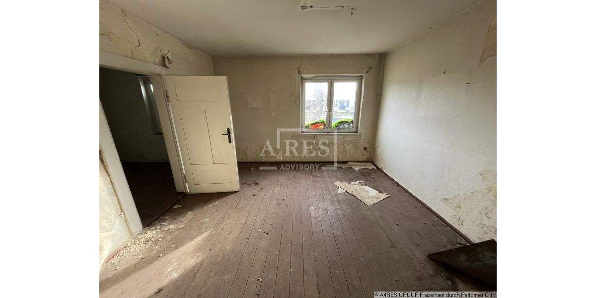 Mehrfamilienhaus, Wohnhaus Meuselwitz - 8 Zimmer, 279 m&sup2;, 18.000&euro; | Angebot:23854218