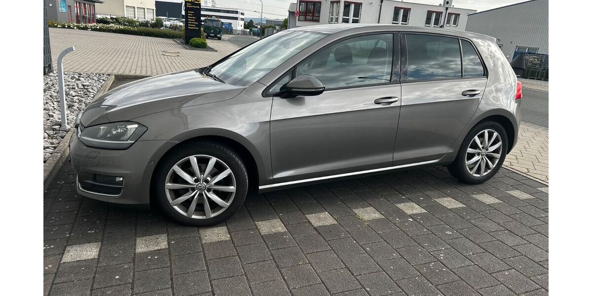 VW Golf 212.000 km 8.350 &euro; Wassenach 56653