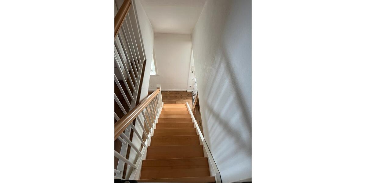 Zweifamilienhaus in RosdorfVolkerode 8 zimmer