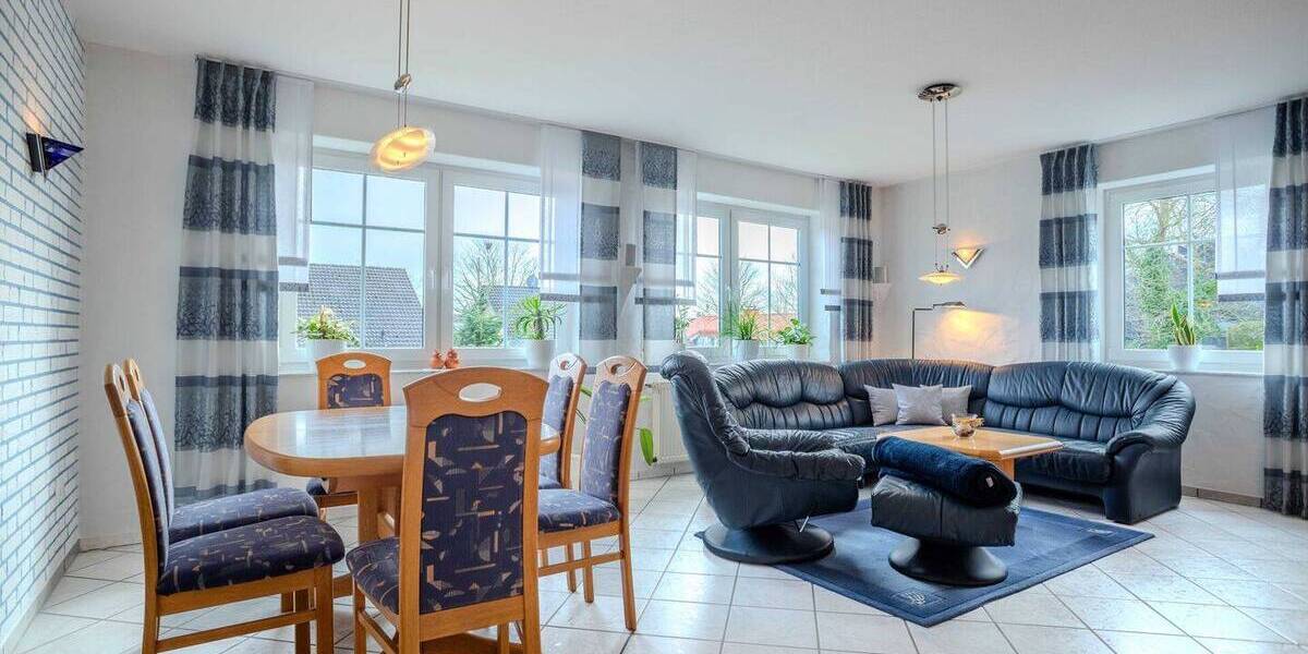 Mehrfamilienhaus, Wohnhaus Möhnesee Körbecke - 8 Zimmer, 264 m&sup2;, 640.000&euro; | Angebot:26128029