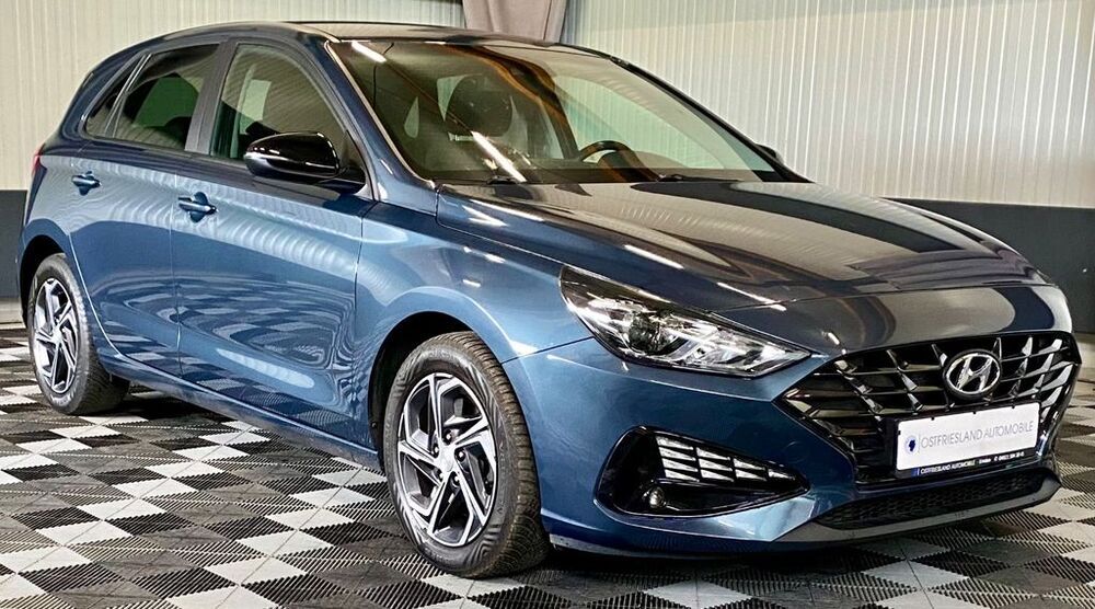 i30