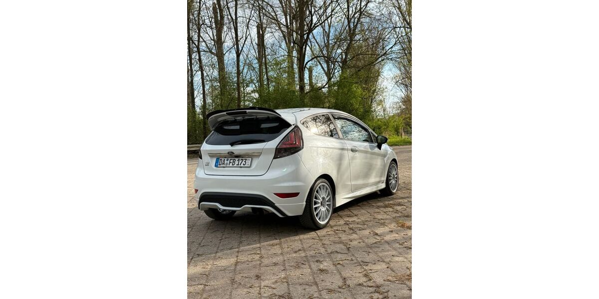 Ford Fiesta 91.900 km 8.200 € Darmstadt 64291