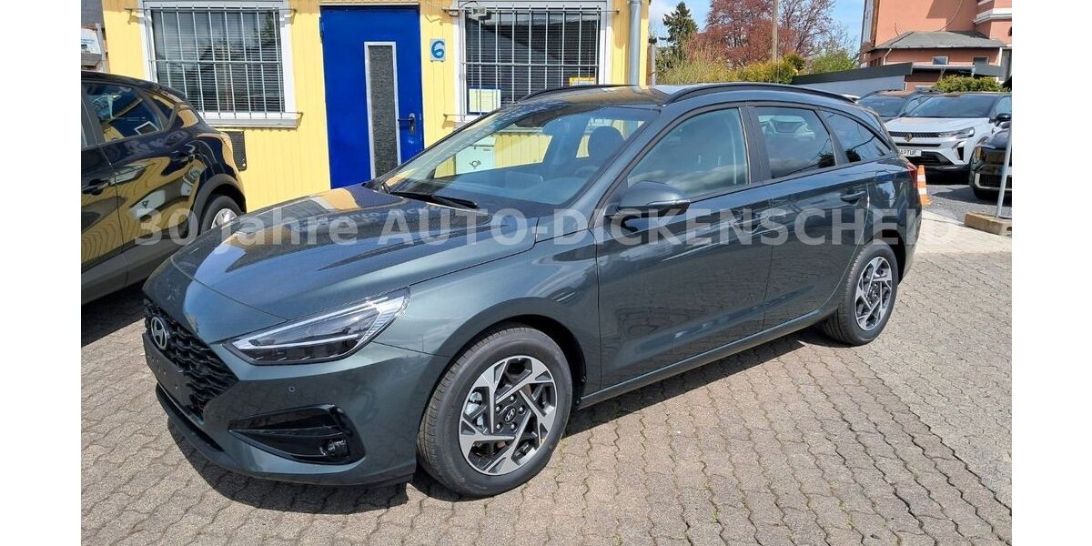 Hyundai i30 3.500 km 23.999 &euro; Hachenburg 57627