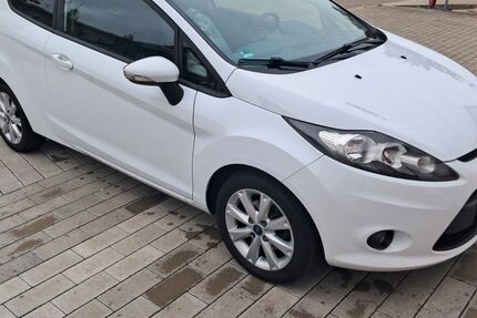 Ford Fiesta 92.000 km 4.000 € Neu-Ulm 89231
