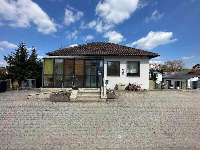 Haus zum Mieten in Wildenberg 1.800 € 135 m² 9 zimmer