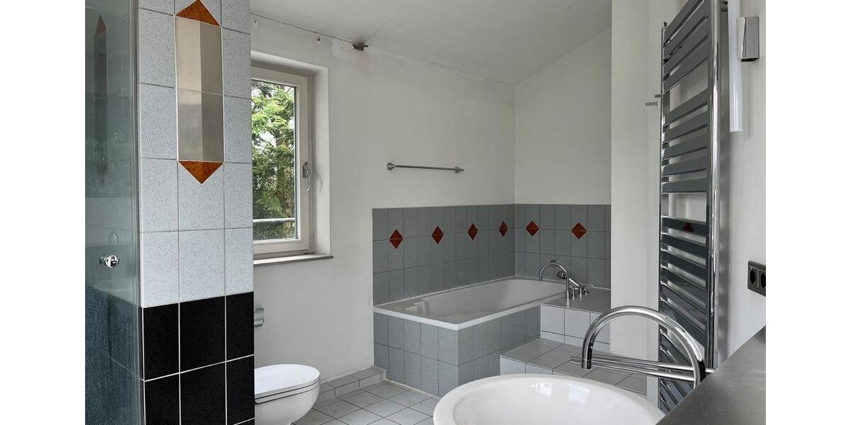 Architektenhaus in Buchholz ( Trelde) zu vermieten 8 zimmer