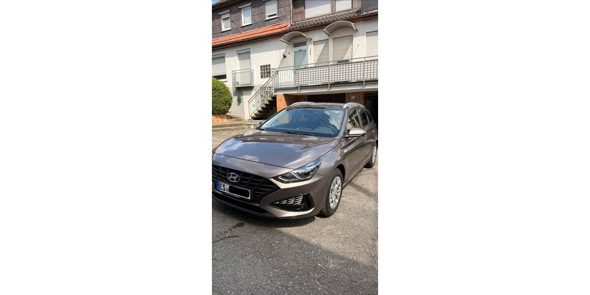 Hyundai i30 49.024 km 13.900 &euro; Filderstadt 70794