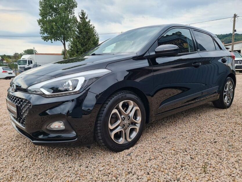 i20