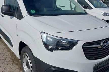 Opel Combo 90.000 km 10.990 &euro; Bad Friedrichshall 74177