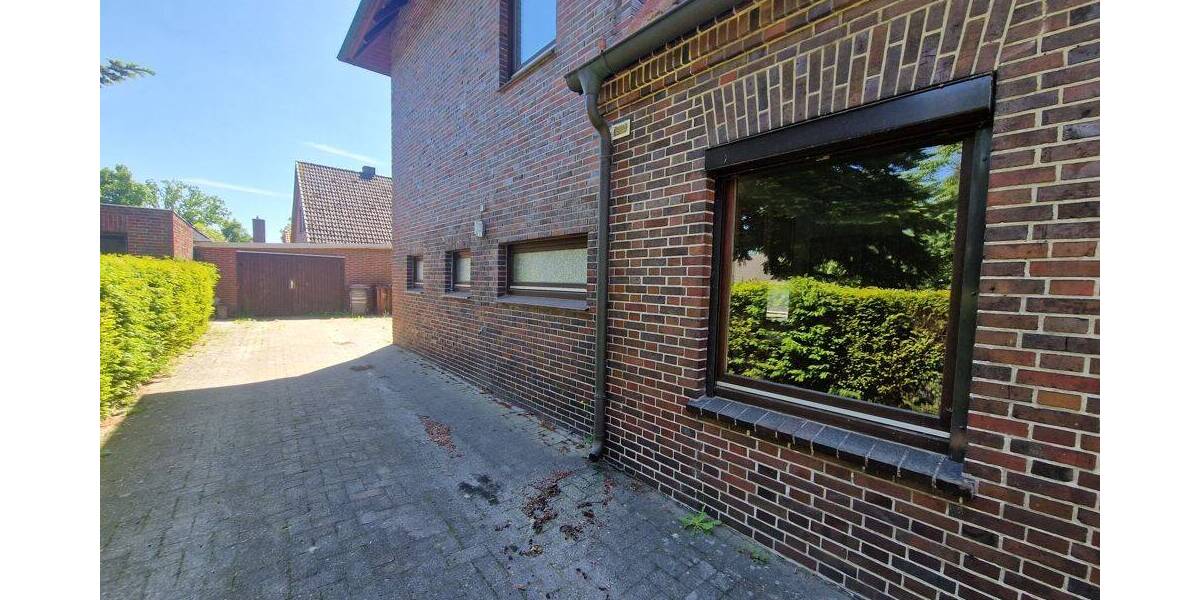 Einfamilienhaus Zetel / Neuenburg Neuenburg - 7 Zimmer, 162 m&sup2;, 217.000&euro; | Angebot:26886133