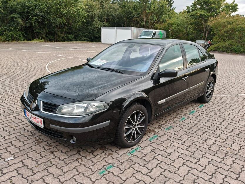Renault Laguna 159.000 km 2.290 € Umpferstedt 99441