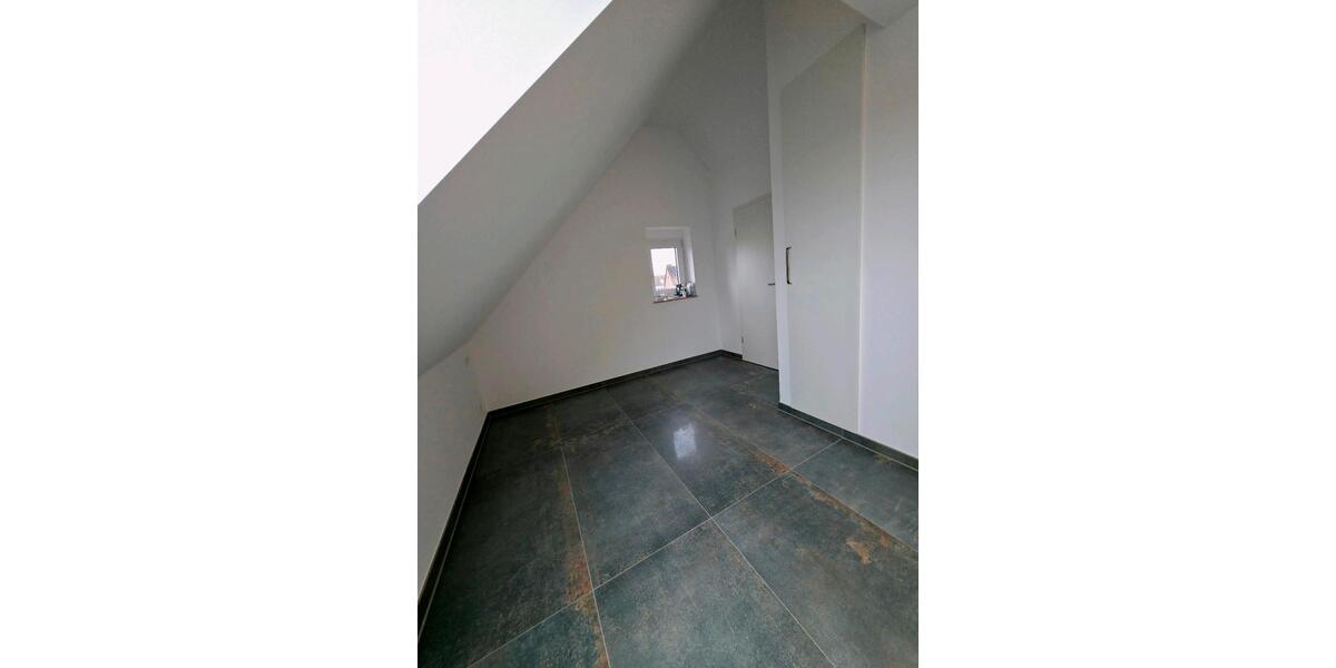 Hochwertige Dachgeschosswohnung in Kaarst Erstbezug 1 zimmer