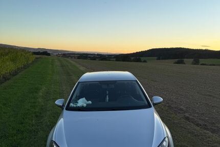 VW Golf 178.000 km 8.490 &euro; Lausnitz 07806