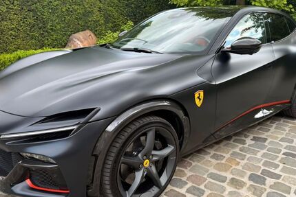 Ferrari Purosangue 22.000 km 589.000 € Mühlenbach 77796