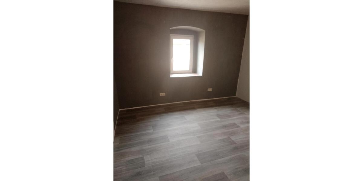 Einfamilienhaus Seegebiet Mansfelder Land - 7 Zimmer, 200 m&sup2;, 83.000&euro; | Angebot:26657379