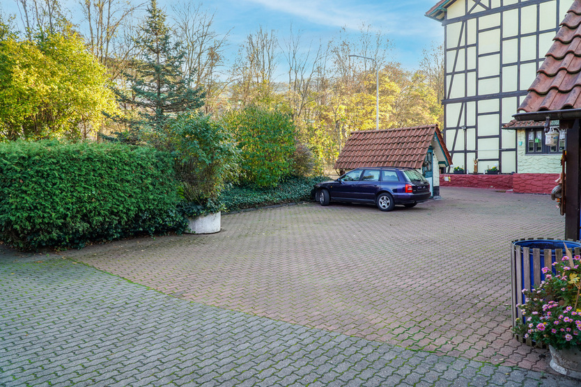 Renditestarke Kapitalanlage – Charmantes Mehrfamilienhaus mit Potenzial 10 zimmer