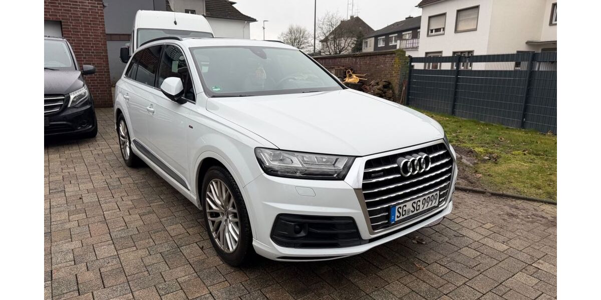 Audi Q7 139.700 km 31.500 &euro; Solingen 42697