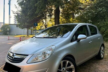 Opel Corsa 49.000 km 7.400 &euro; Ludwigsburg 71638