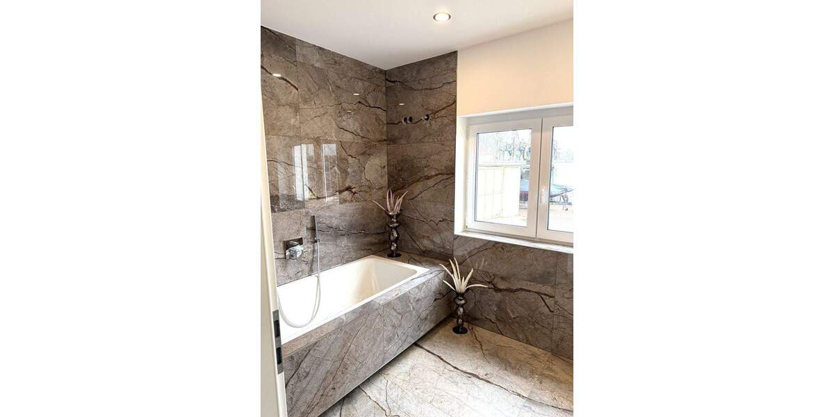 Etagenwohnung Worms Innenstadt - 4 Zimmer, 135 m&sup2;, 1.490&euro; | Angebot:25360545