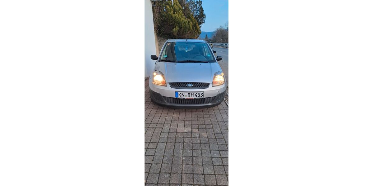 Ford Fiesta 211.321 km 1.500 &euro; Rielasingen-Worblingen 78239