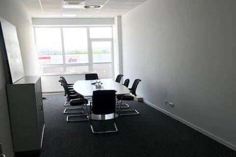 Gewerbeobjekt Neutraubling Birkenfeld - 874&euro; | Angebot:25654998