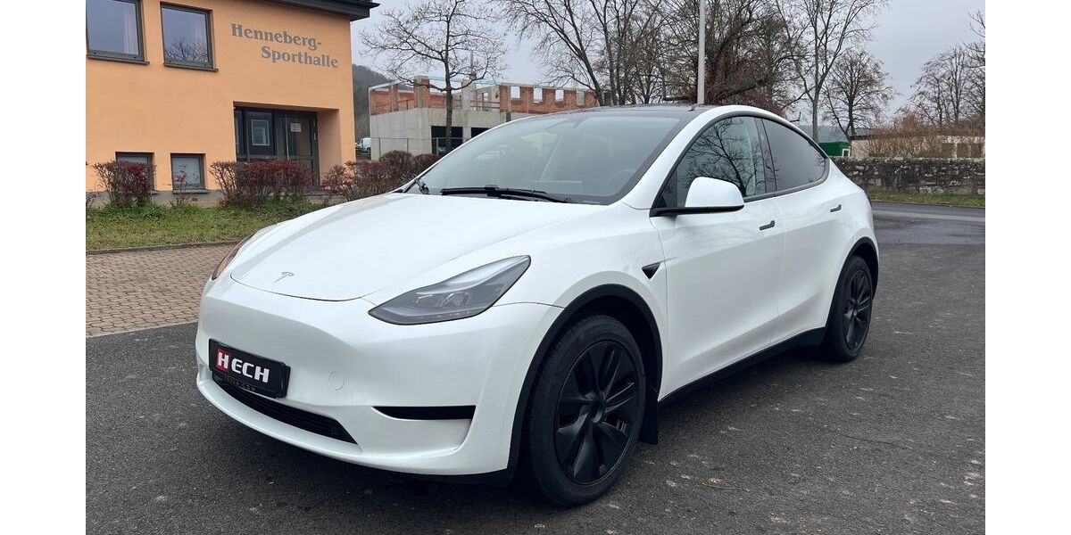 Tesla Model Y 18.550 km 33.500 &euro; Bad Bocklet 97708