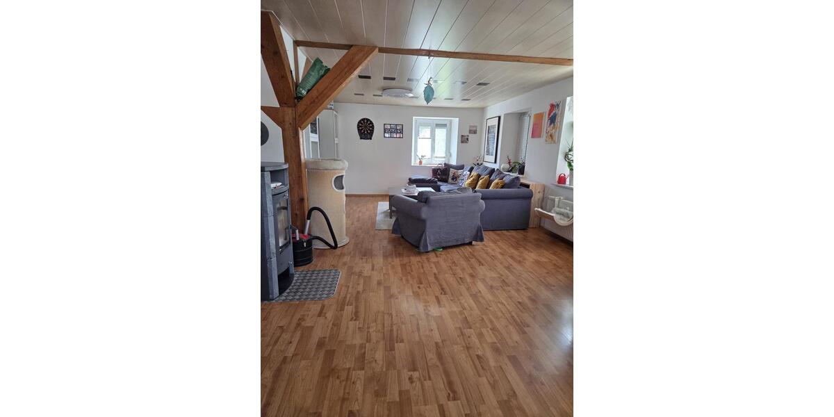 Etagenwohnung Wilhermsdorf - 4 Zimmer, 150 m&sup2;, 1.140&euro; | Angebot:26310229