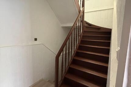 Doppelhaushälfte in Rödental Oeslau - 8 Zimmer zimmer