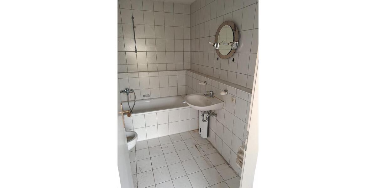 Etagenwohnung Burghausen - 2 Zimmer, 60 m&sup2;, 210.000&euro; | Angebot:26407172