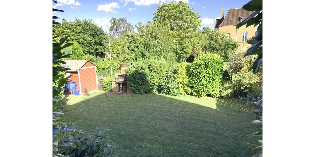 Etagenwohnung Erftstadt - 3 Zimmer, 102 m&sup2;, 1.450&euro; | Angebot:25991758