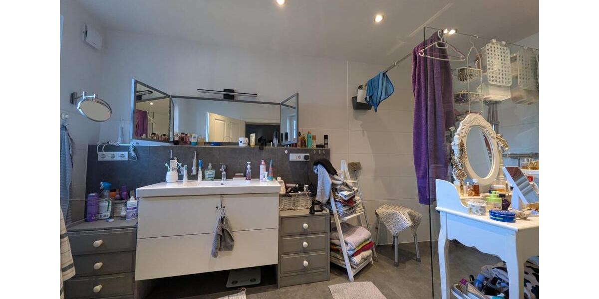 Erdgeschoßwohnung Edewecht - 3.5 Zimmer, 130 m&sup2;, 1.040&euro; | Angebot:25519834