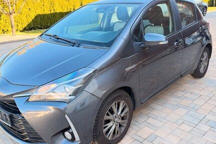 Toyota Yaris 113.000 km 14.950 &euro; Untersteinach bei Kulmbach 95369