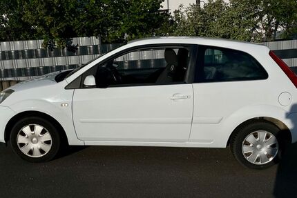 Ford Fiesta 158.300 km 2.999 &euro; Leinburg 91227