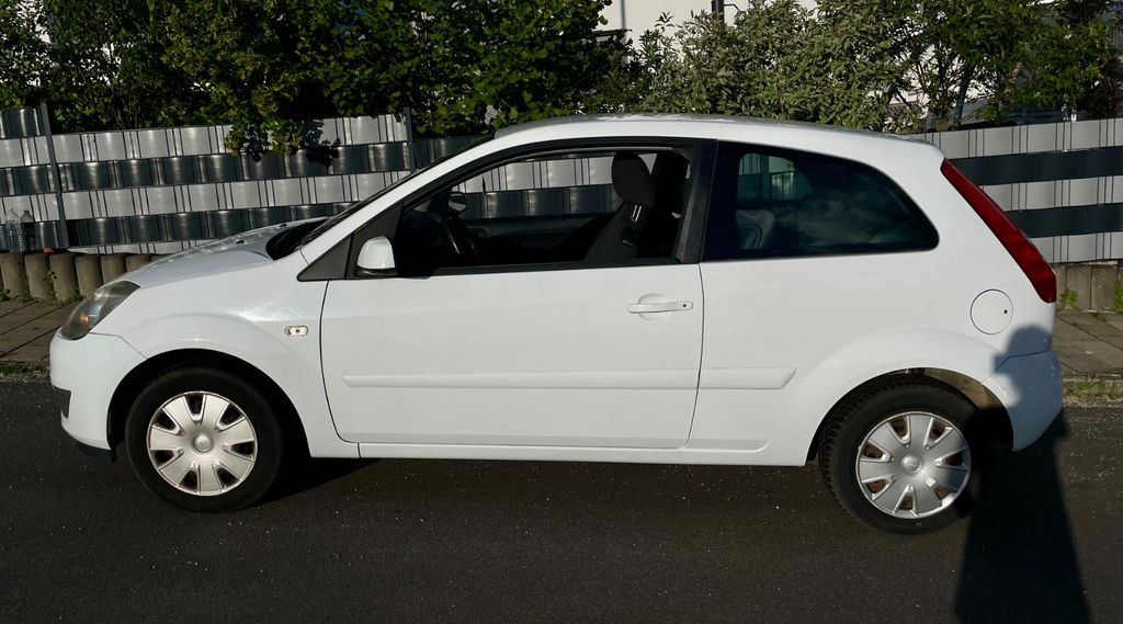 Ford Fiesta 158.300 km 2.999 &euro; Leinburg 91227