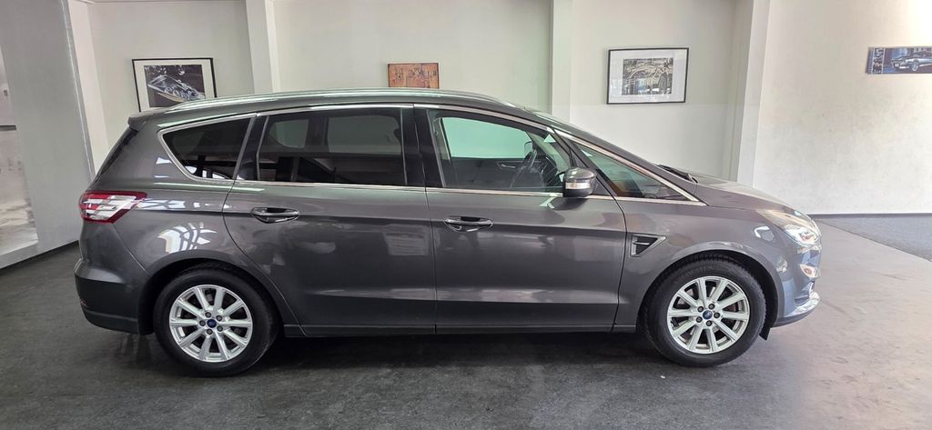 Ford S-Max 200.000 km 9.990 &euro; Asperg/Ludwigsburg bei Stuttgart 71679